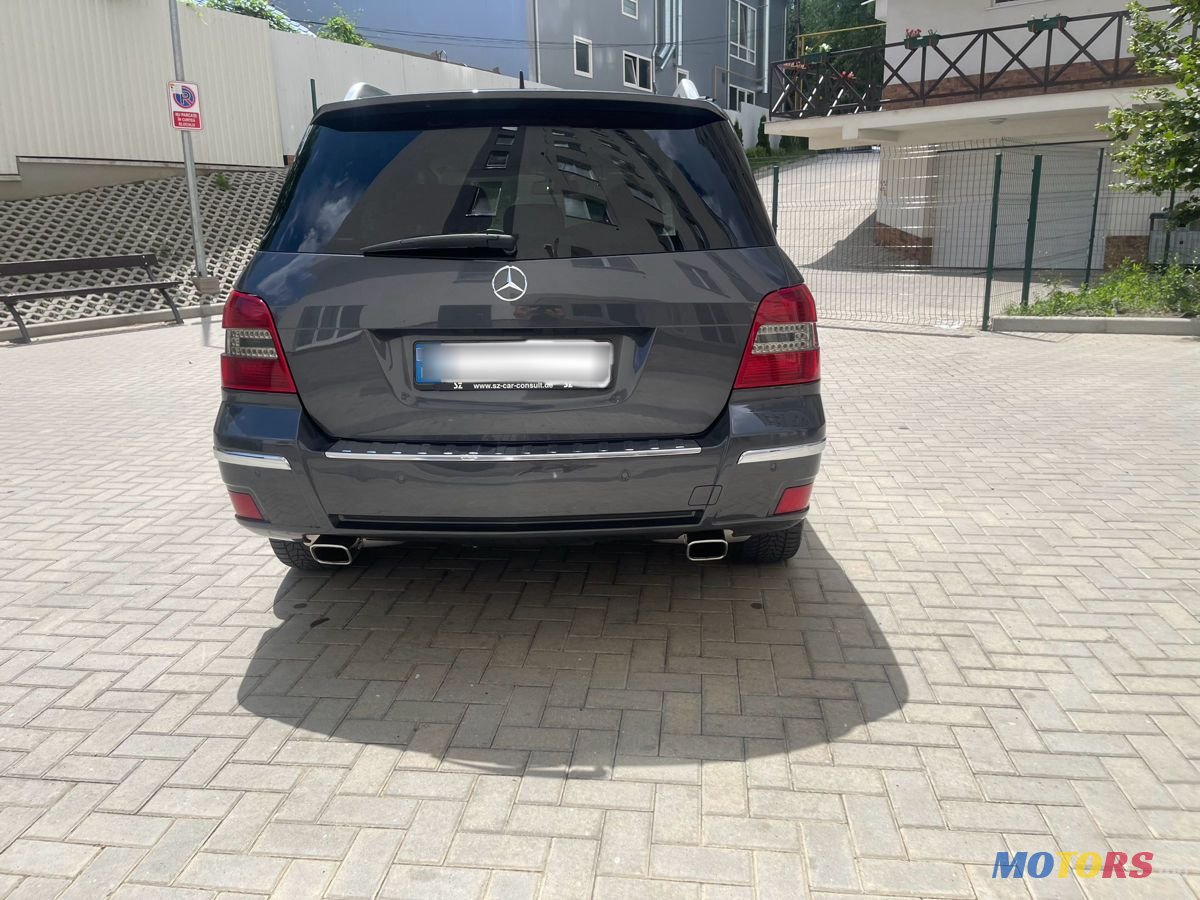 2010' Mercedes-Benz GLK-Class photo #6