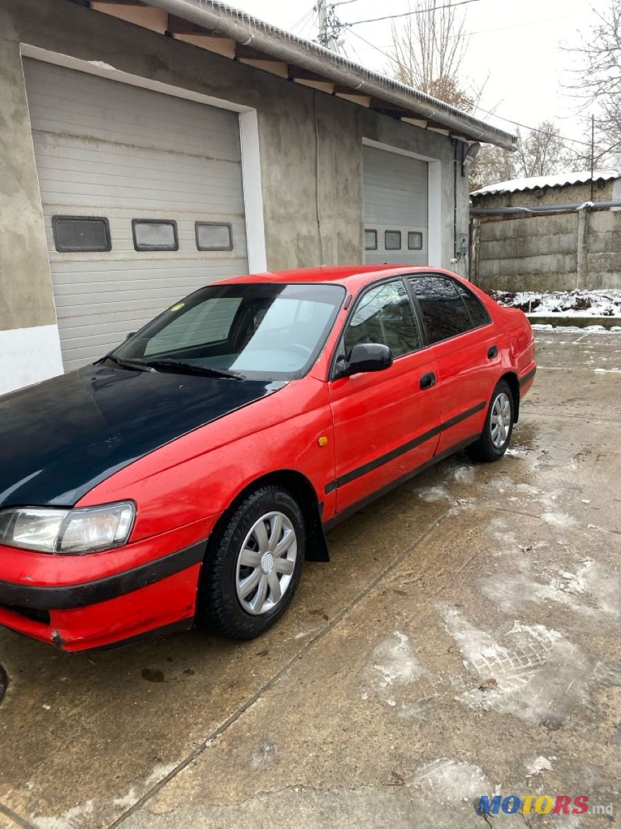 1992' Toyota Carina photo #1