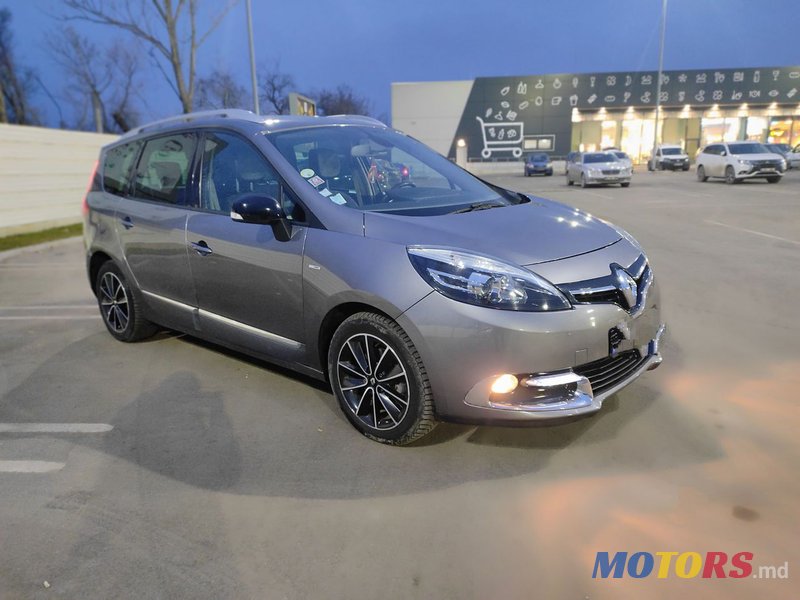 2013' Renault Grand Scenic photo #2