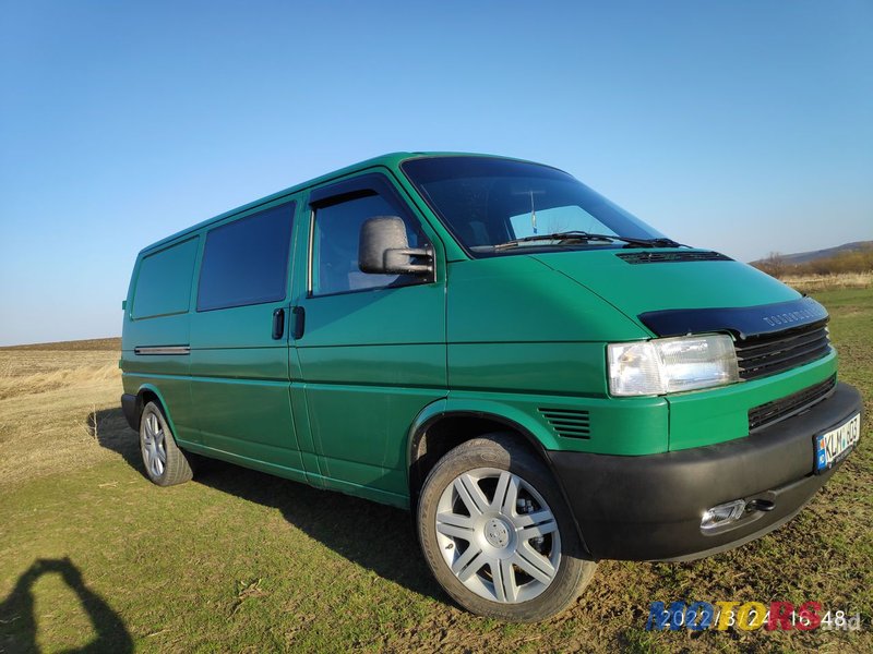 2001' Volkswagen Transporter photo #3