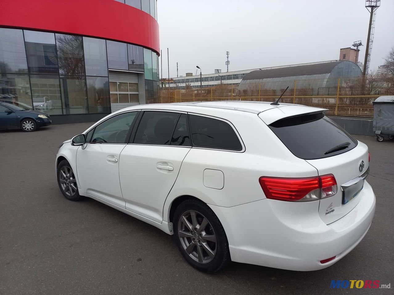 2012' Toyota Avensis photo #4