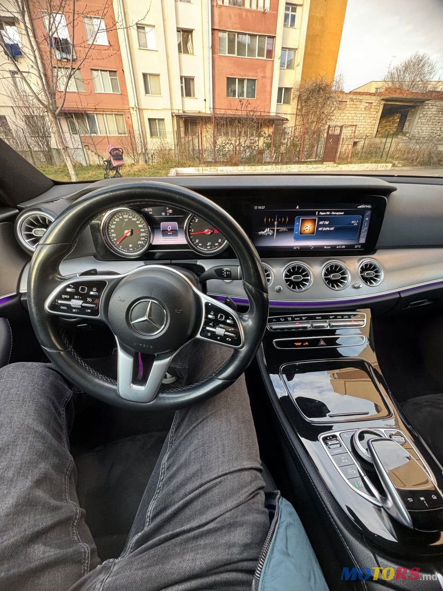 2018' Mercedes-Benz E-Class photo #3