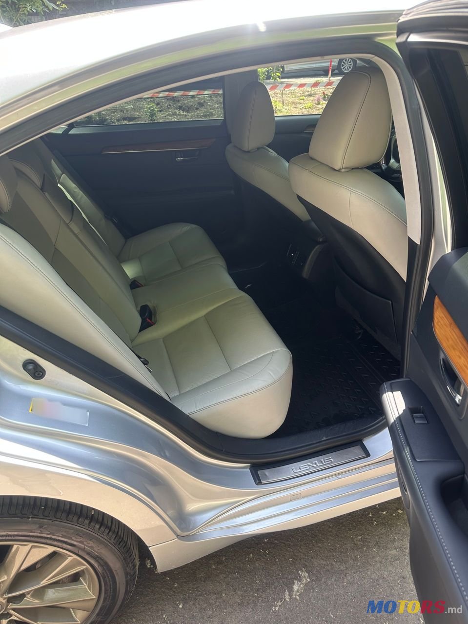 2015' Lexus Es Series photo #3