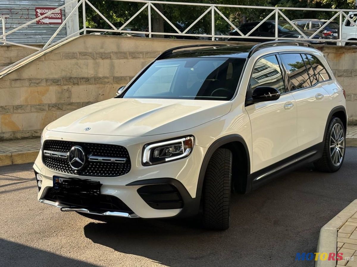 2021' Mercedes-Benz GLB photo #6