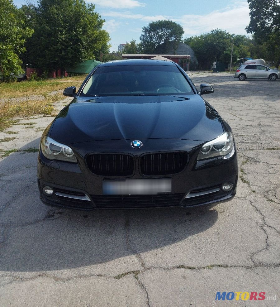 2016' BMW 5 Series photo #1
