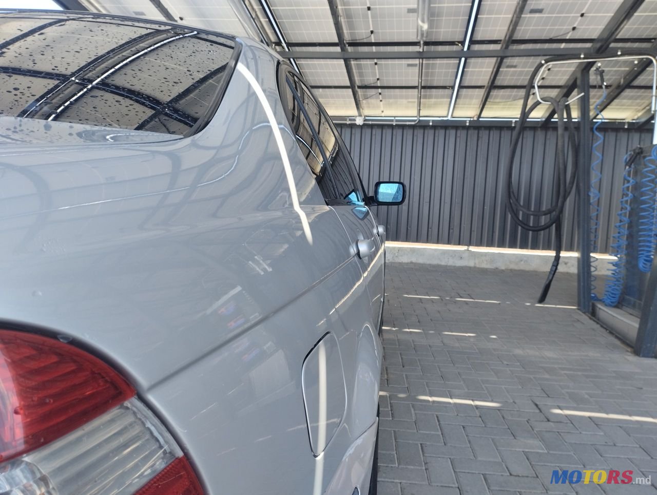 2005' BMW 3 Series photo #6