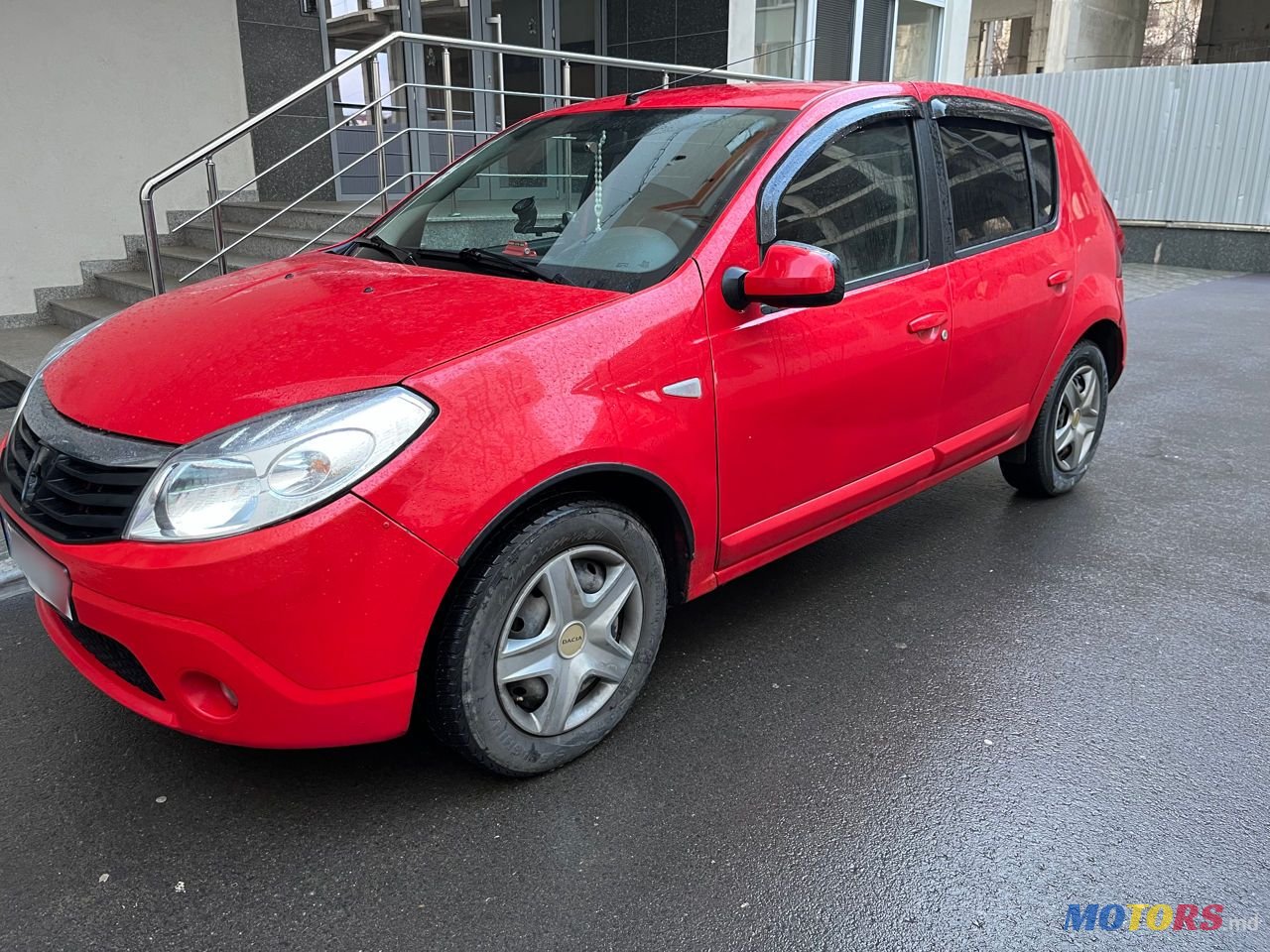 2012' Dacia Sandero photo #4