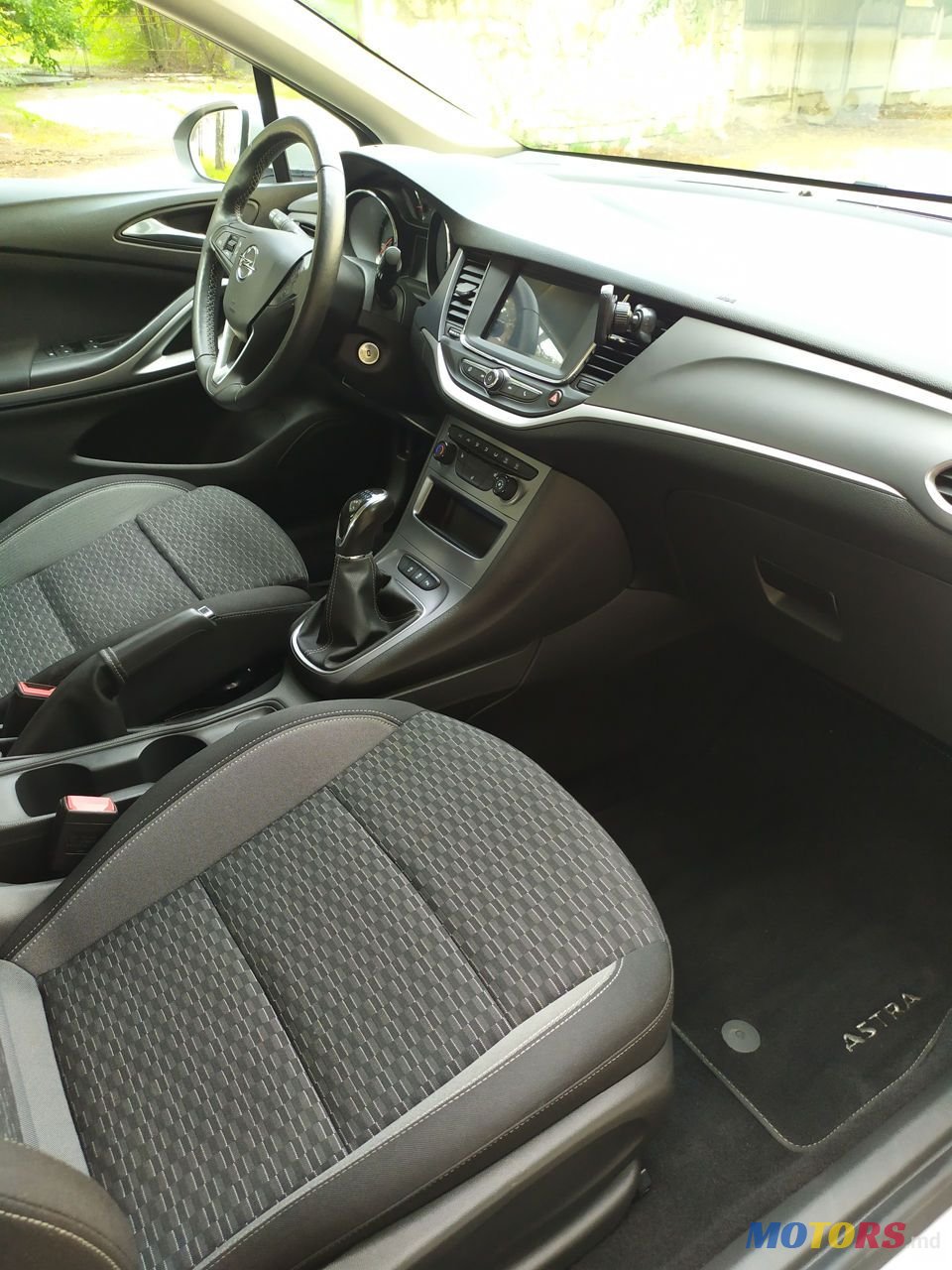 2020' Opel Astra photo #4