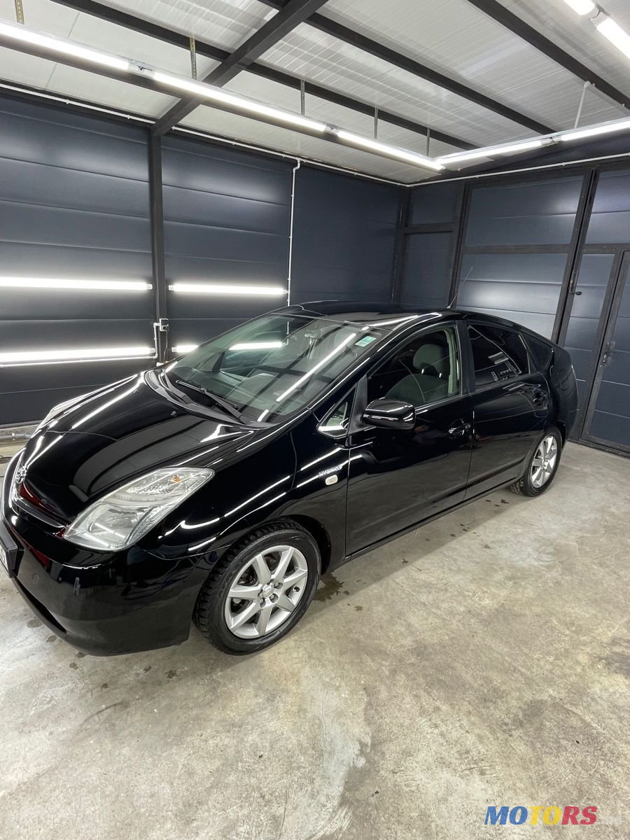 2008' Toyota Prius photo #4