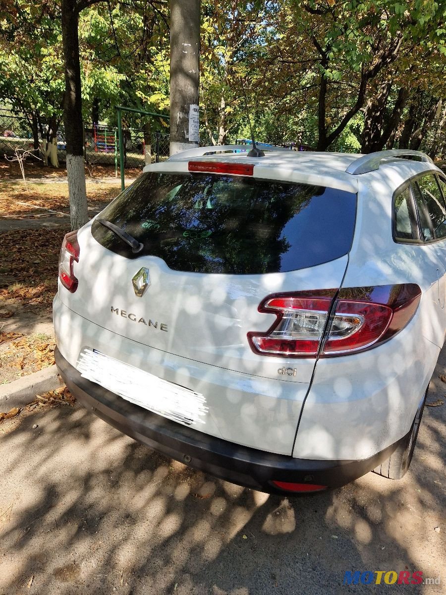 2014' Renault Megane photo #3