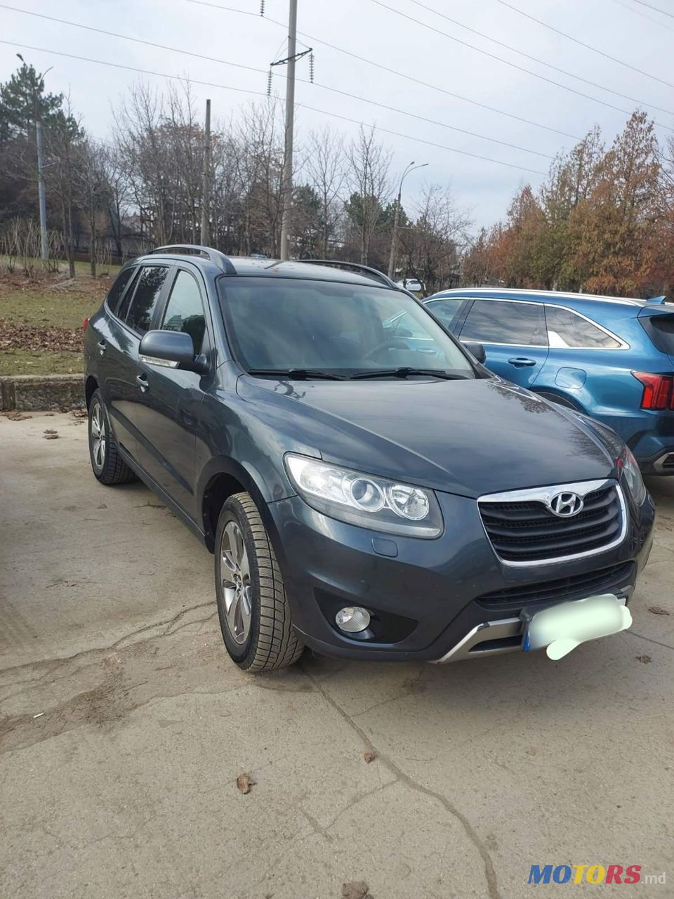 2012' Hyundai Santa Fe photo #2