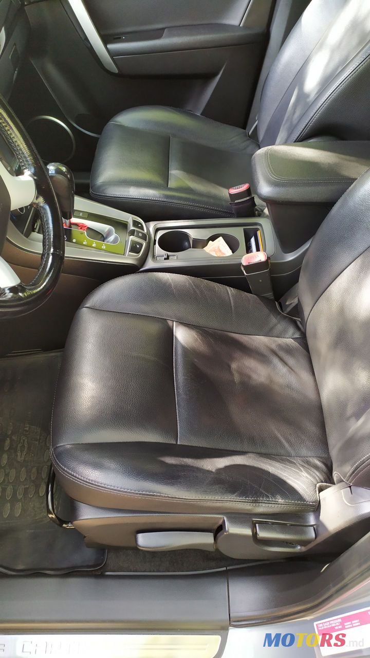 2011' Chevrolet Captiva photo #5