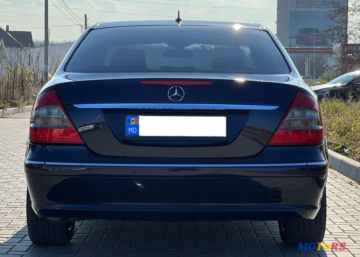 2007' Mercedes-Benz E Класс photo #4