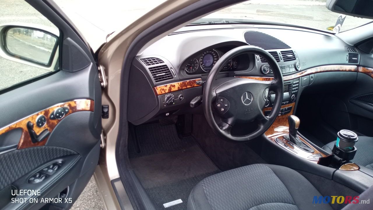 2003' Mercedes-Benz E Класс photo #6