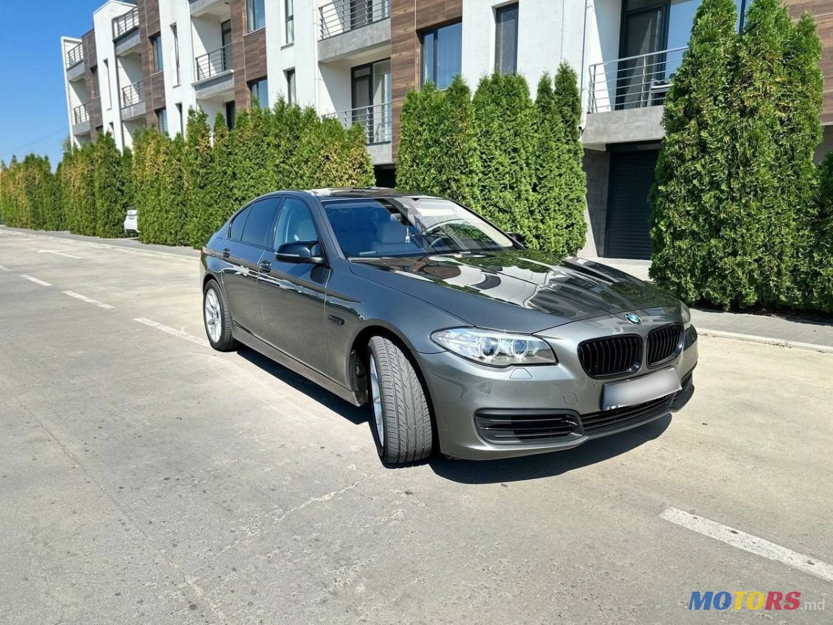 2015' BMW 5 Series photo #2