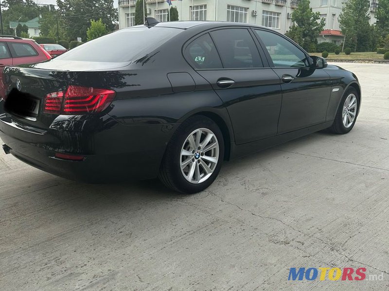 2015' BMW 5 Series photo #2