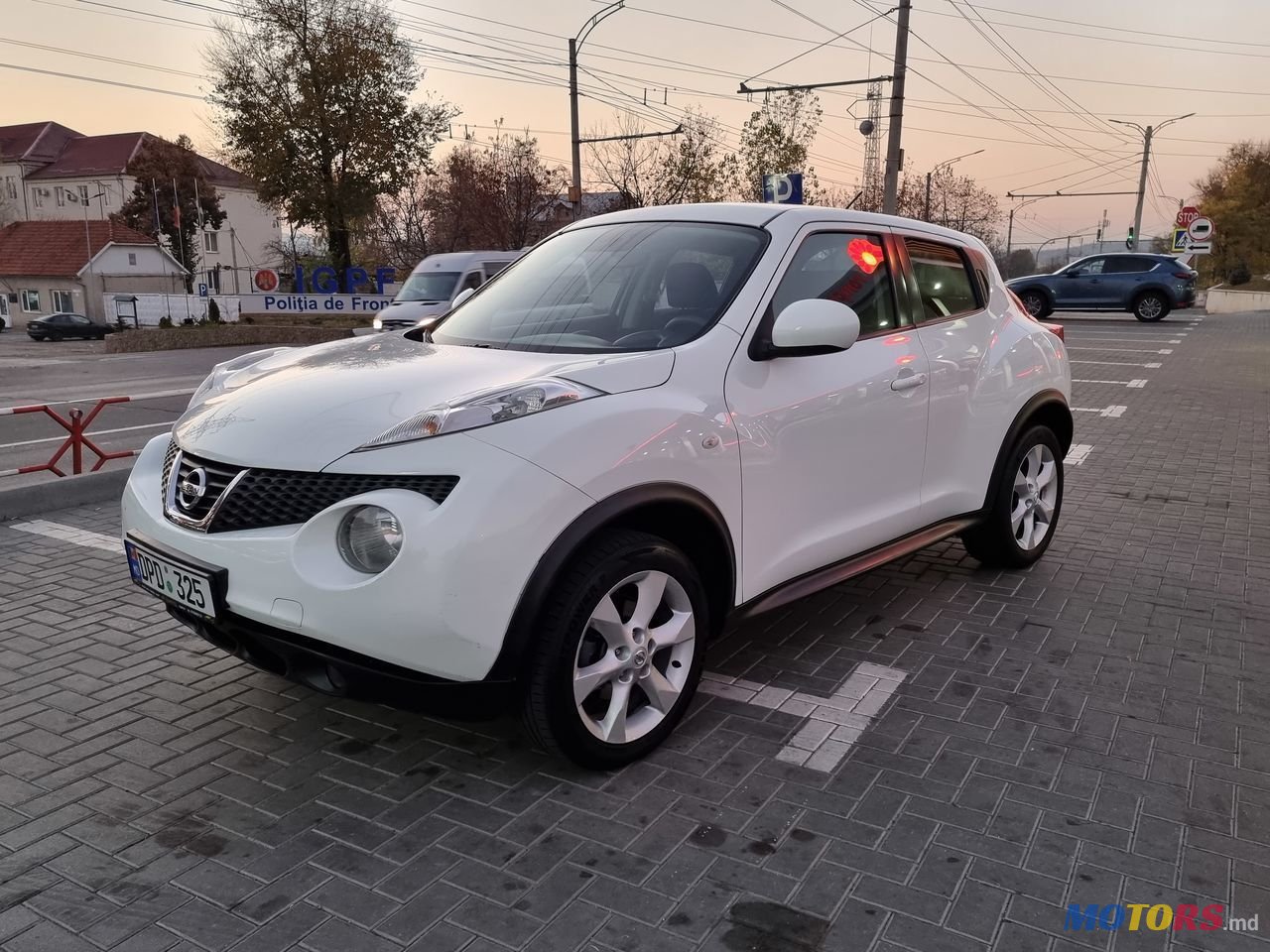 2011' Nissan Juke photo #1