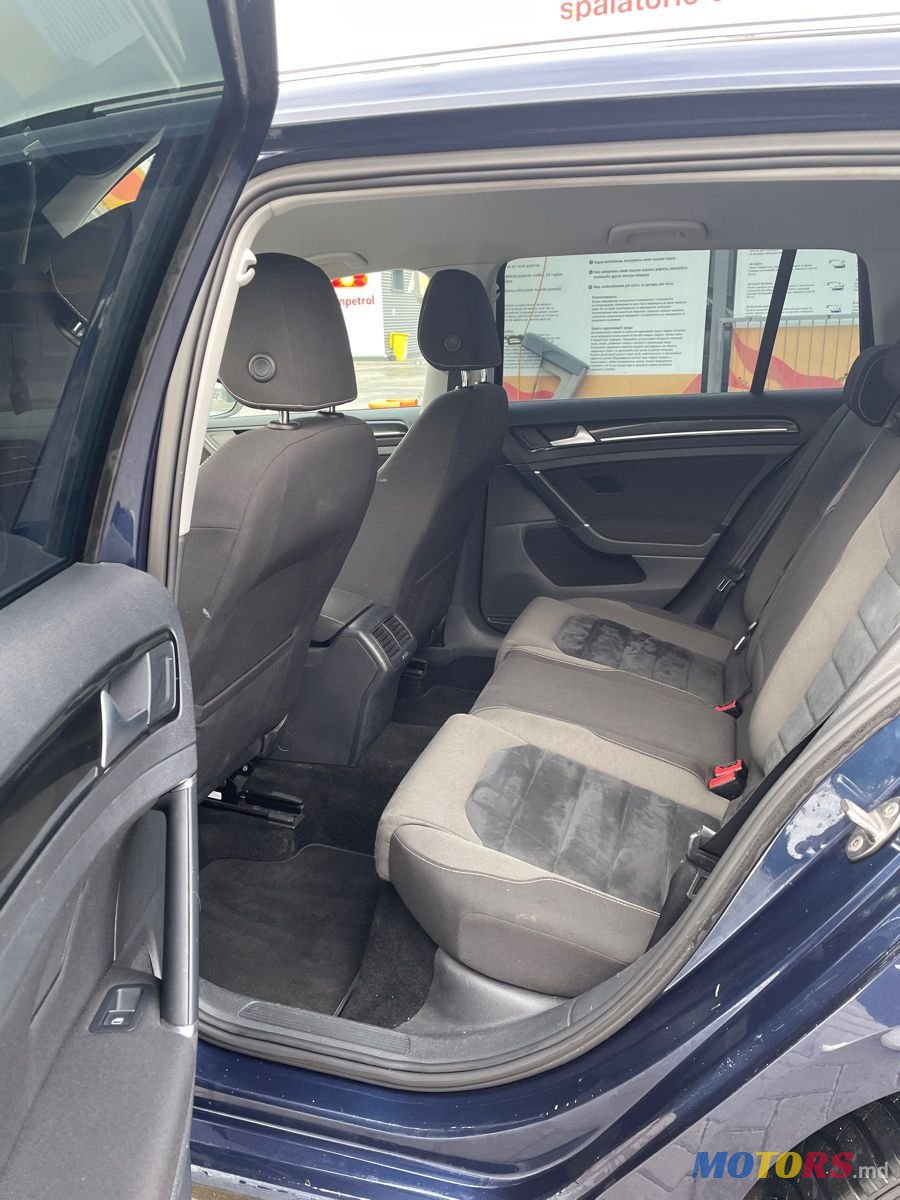 2014' Volkswagen Golf photo #6