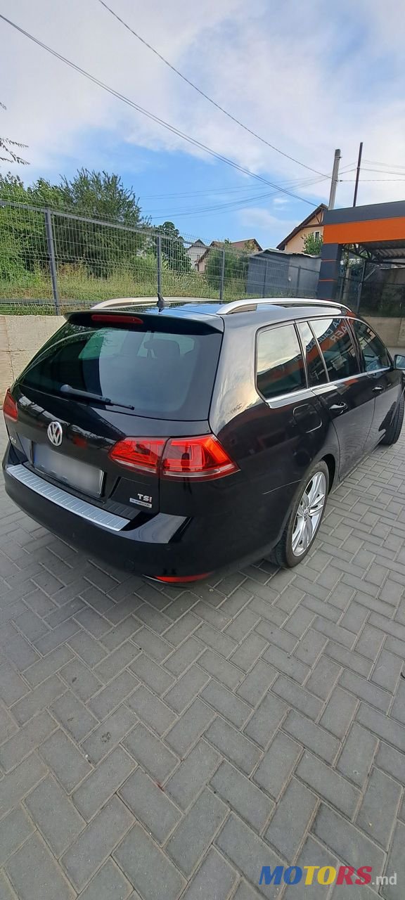 2013' Volkswagen Golf photo #6