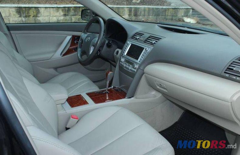 2010' Toyota Camry photo #1