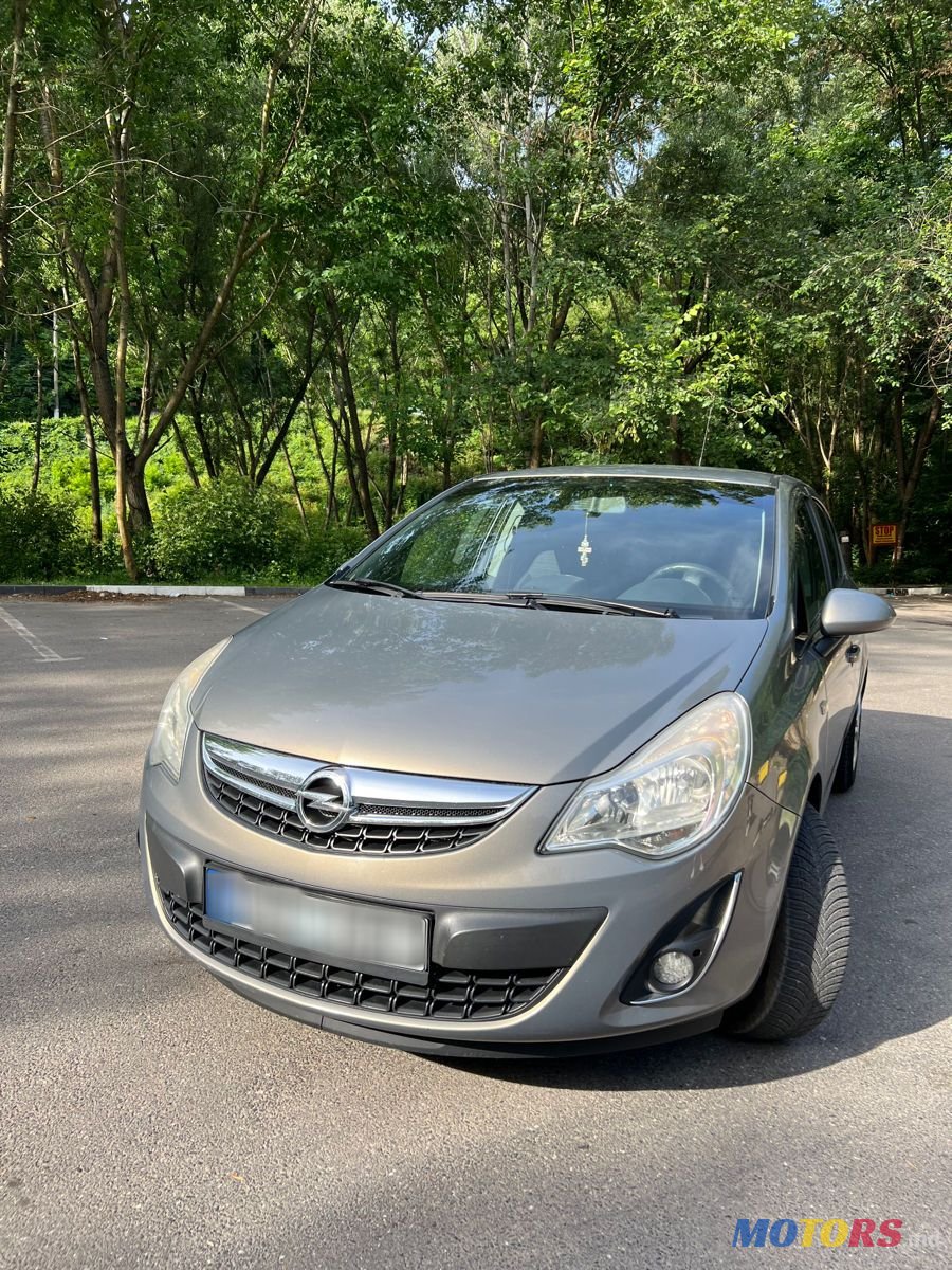 2014' Opel Corsa photo #1