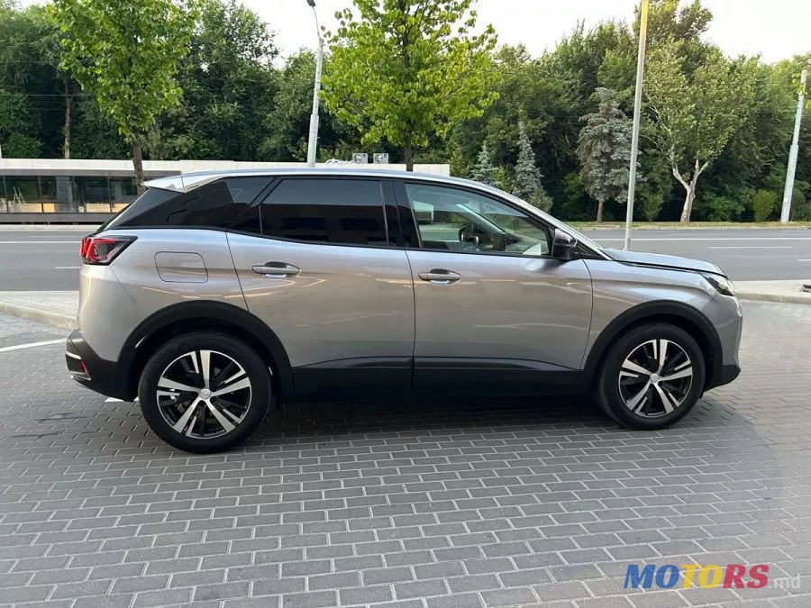 2022' Peugeot 3008 photo #5