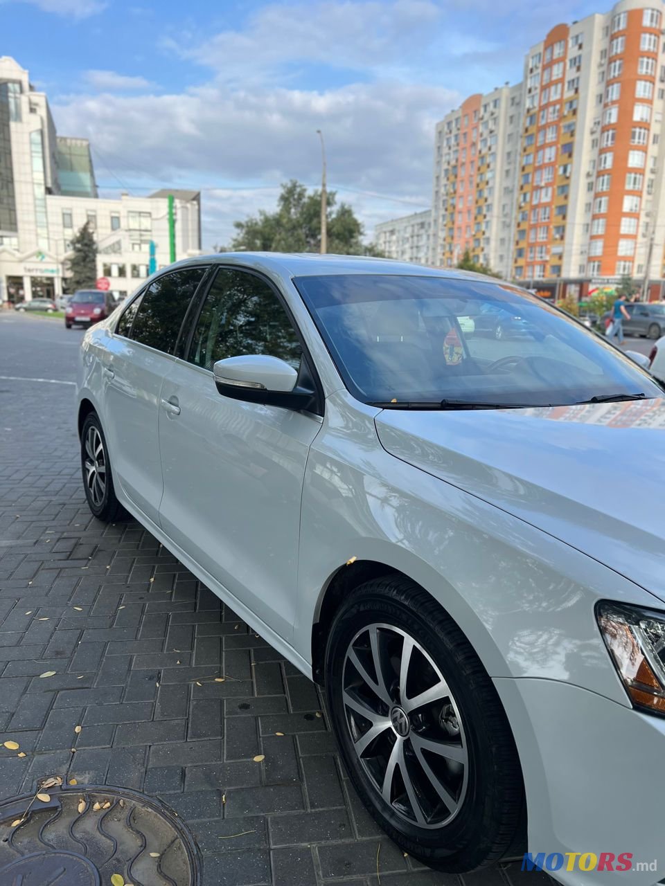 2017' Volkswagen Jetta photo #4