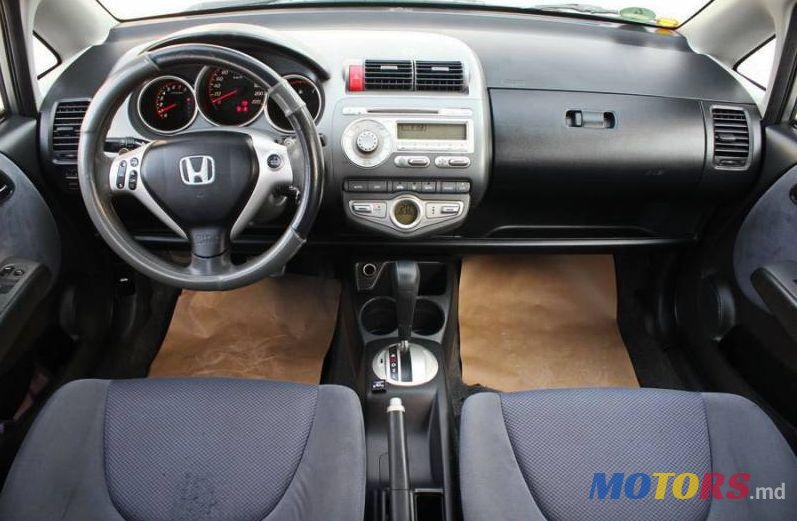 2006' Honda Jazz photo #2