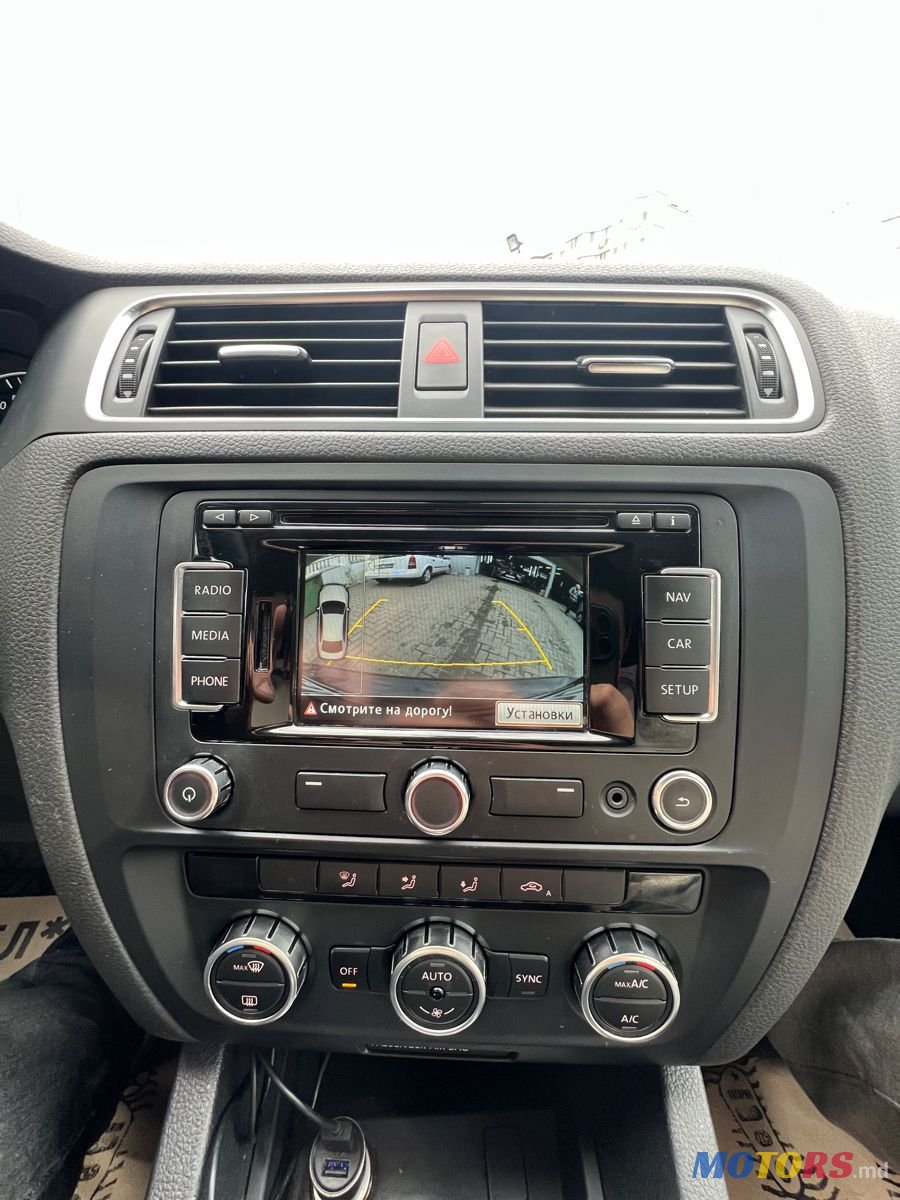 2013' Volkswagen Jetta photo #6