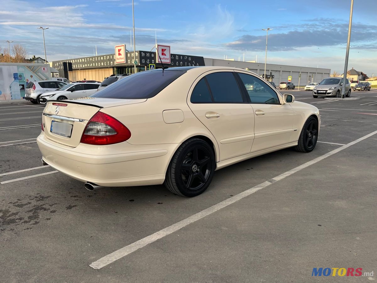 2008' Mercedes-Benz E Класс photo #5
