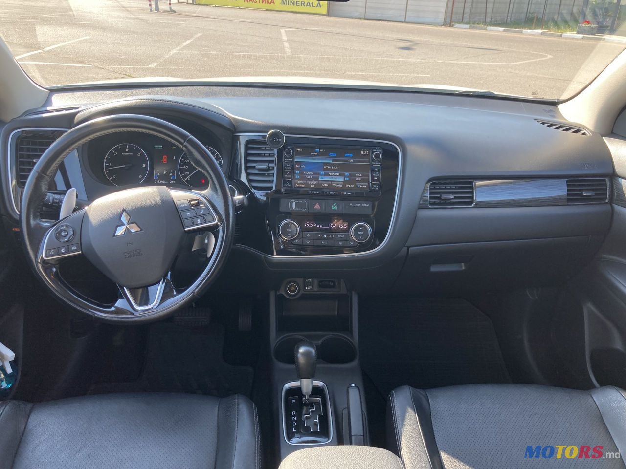 2016' Mitsubishi Outlander photo #5