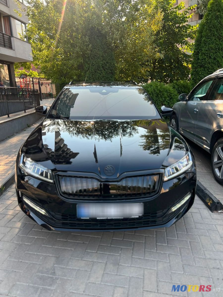 2020' Skoda Superb photo #1
