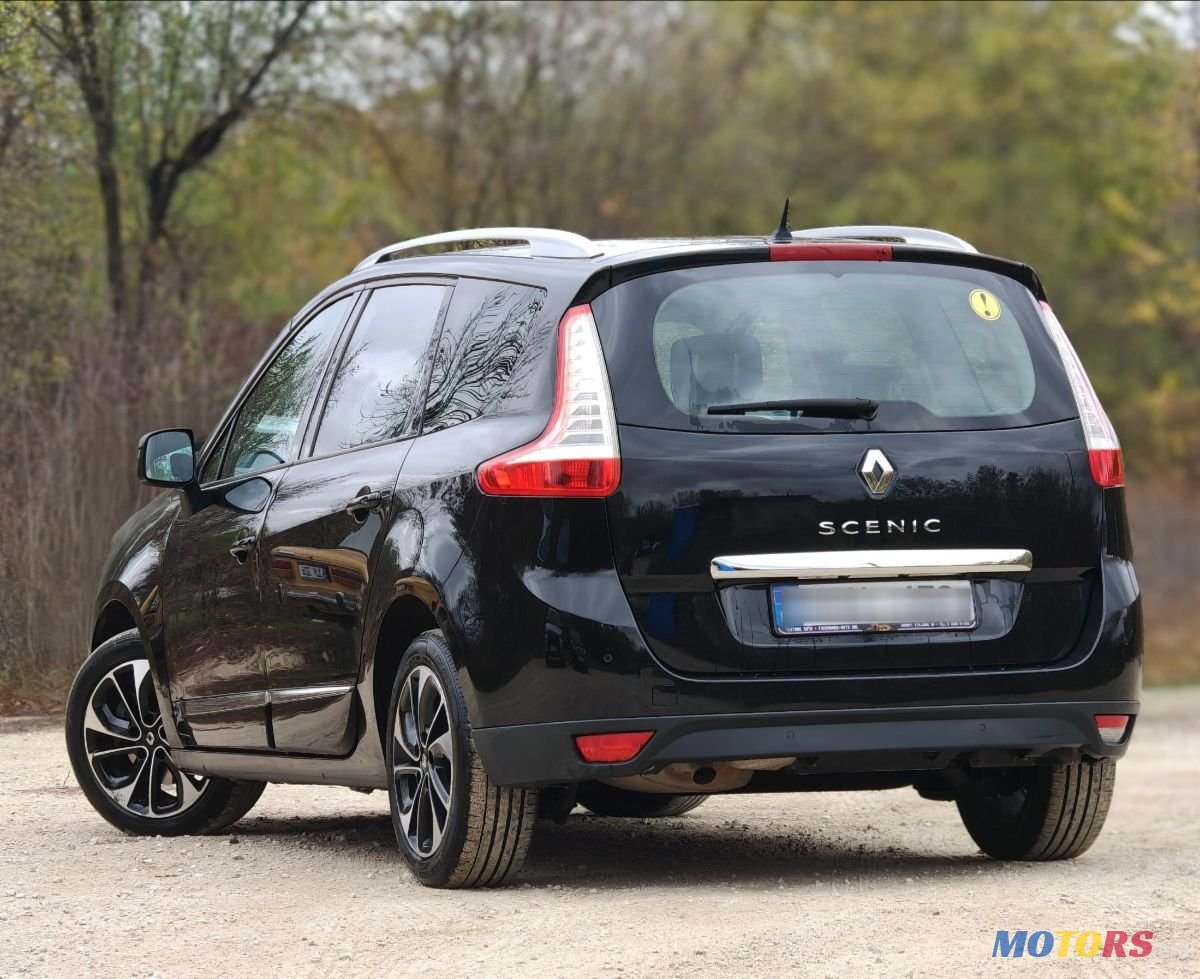 2016' Renault Scenic photo #4