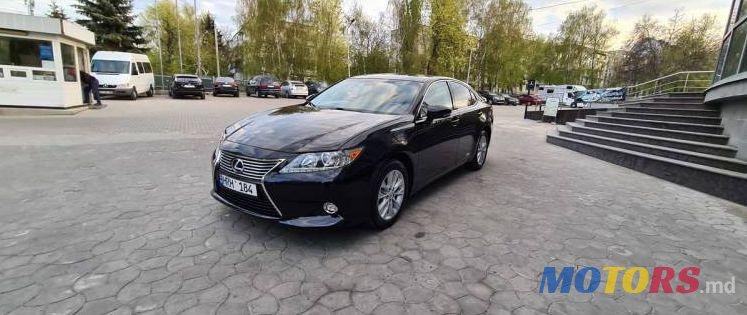2014' Lexus ES photo #1