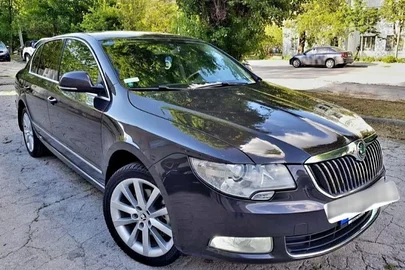 2011' Skoda Superb