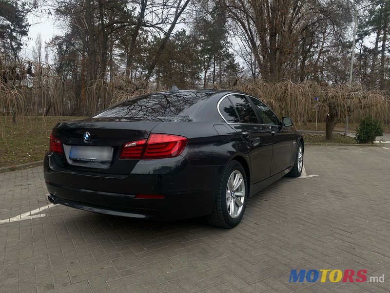 2010' BMW 5 Series photo #5