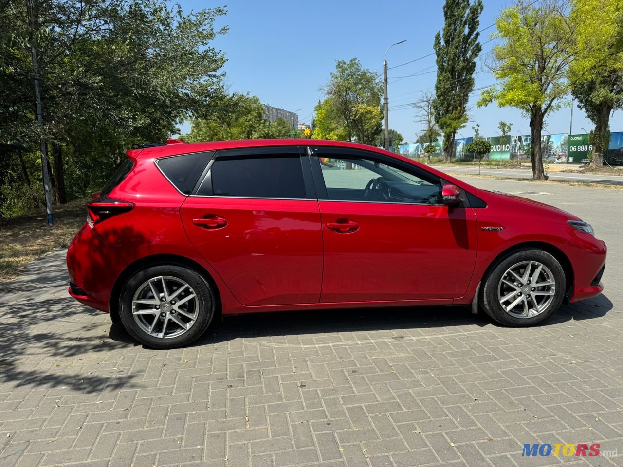 2016' Toyota Auris photo #5