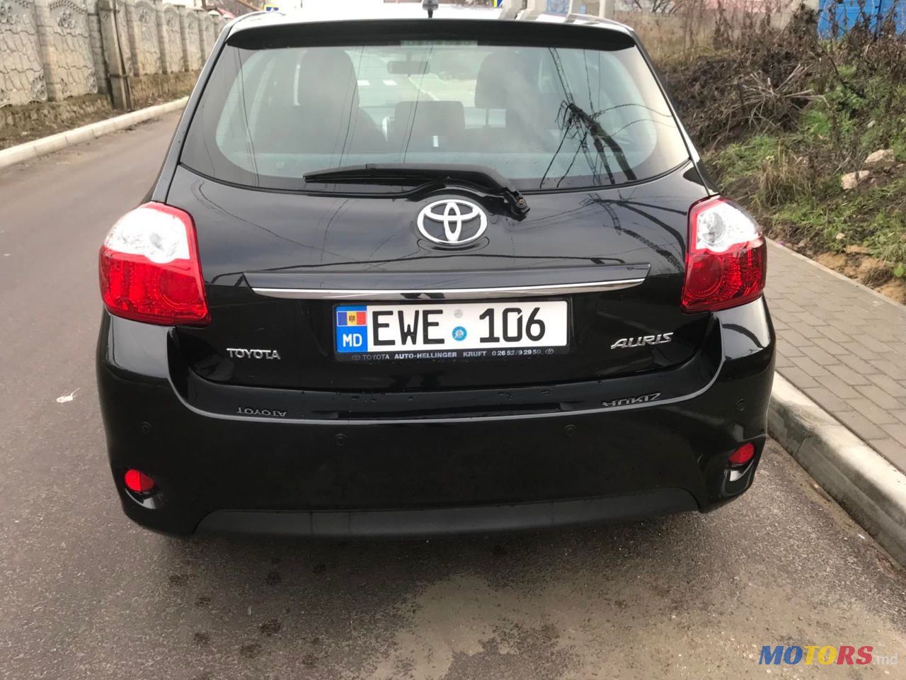 2012' Toyota Auris photo #6