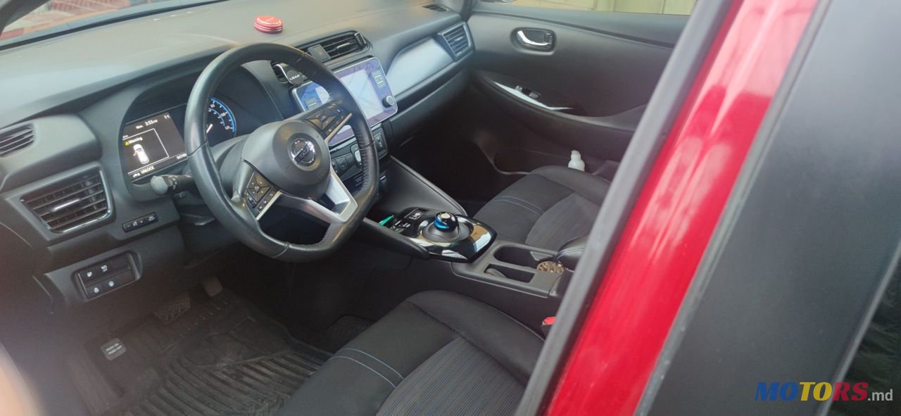 2020' Nissan Leaf photo #4