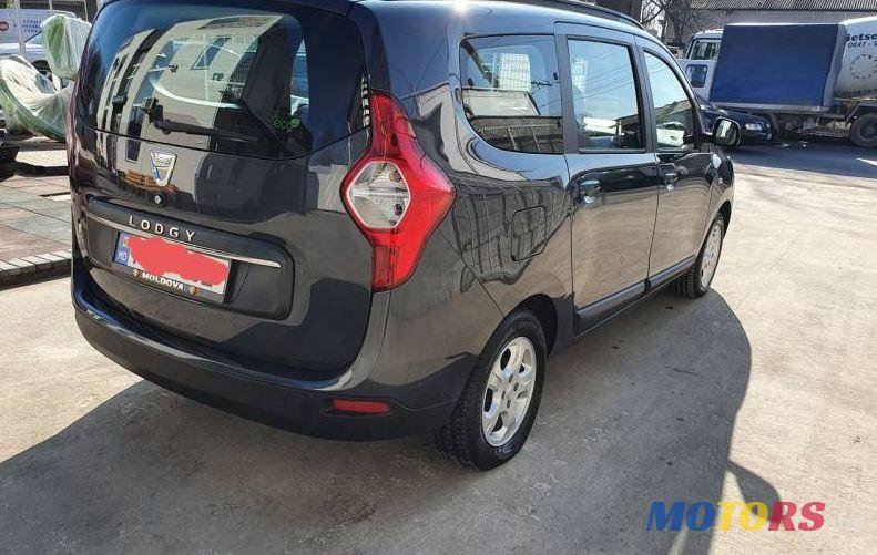 2012' Dacia Lodgy photo #3