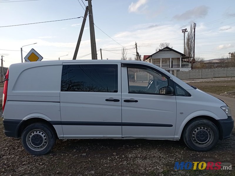 2011' Mercedes-Benz Vito photo #3