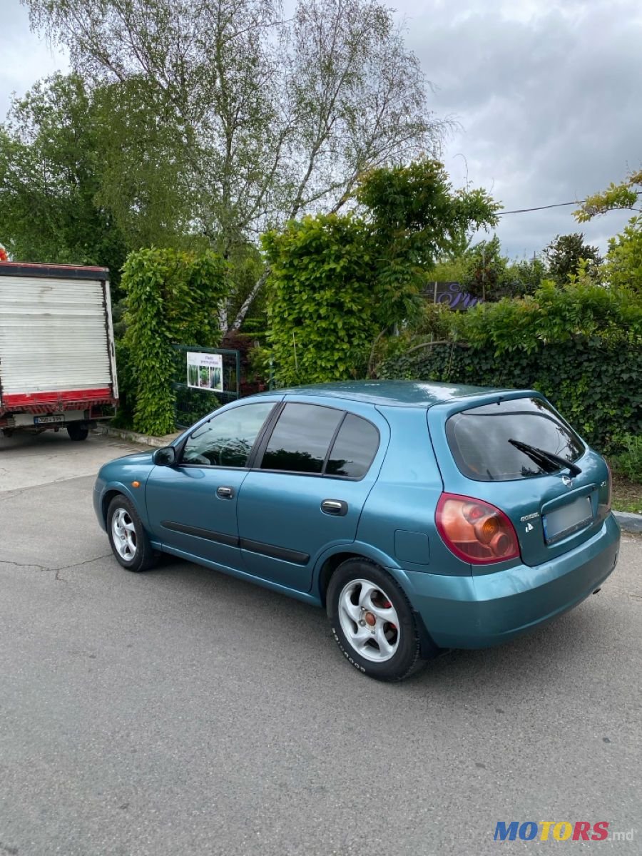 2004' Nissan Almera photo #5