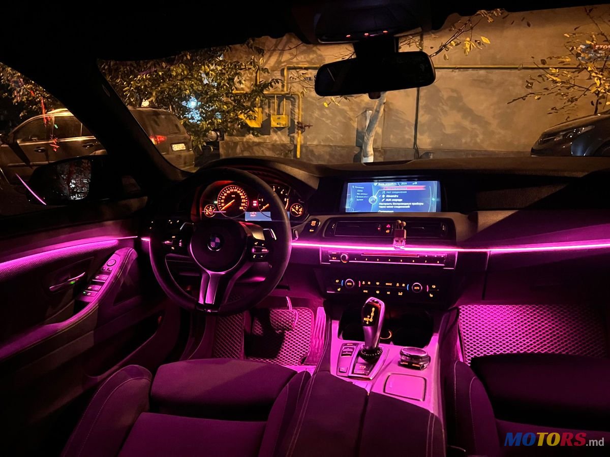 2013' BMW 5 Series photo #2