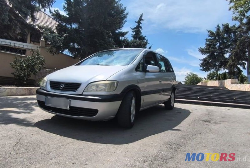 2004' Opel Zafira photo #2