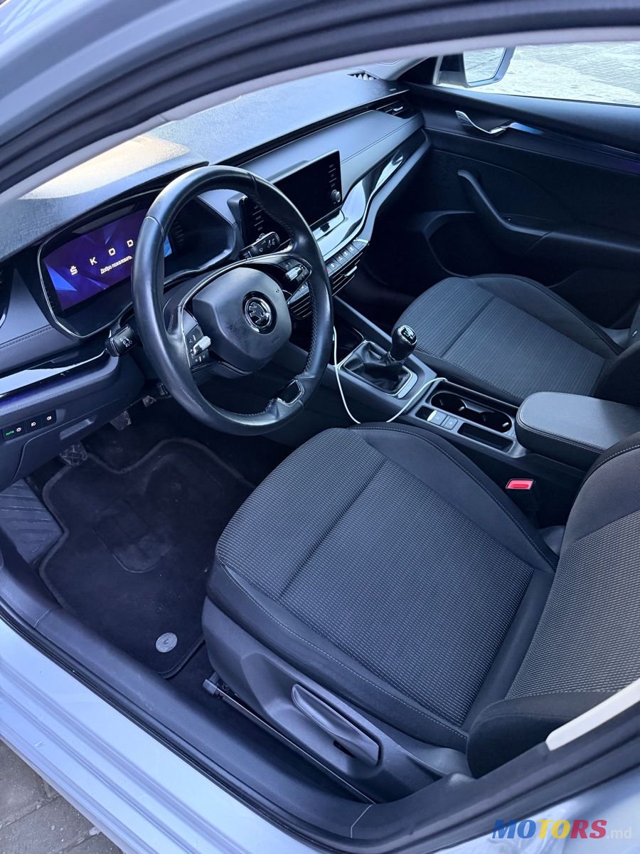 2020' Skoda Octavia photo #6