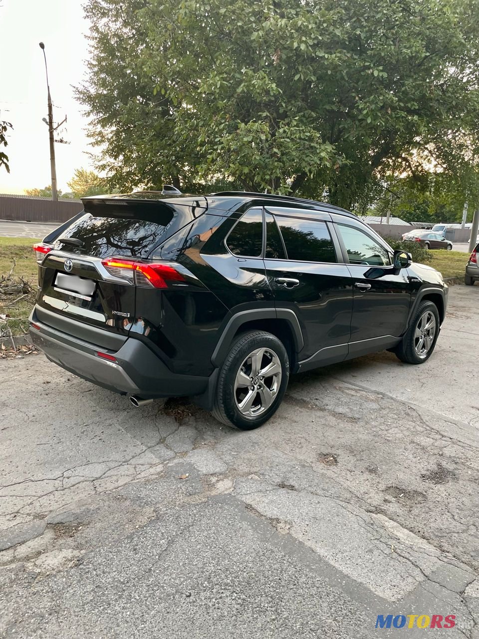 2020' Toyota RAV4 photo #4