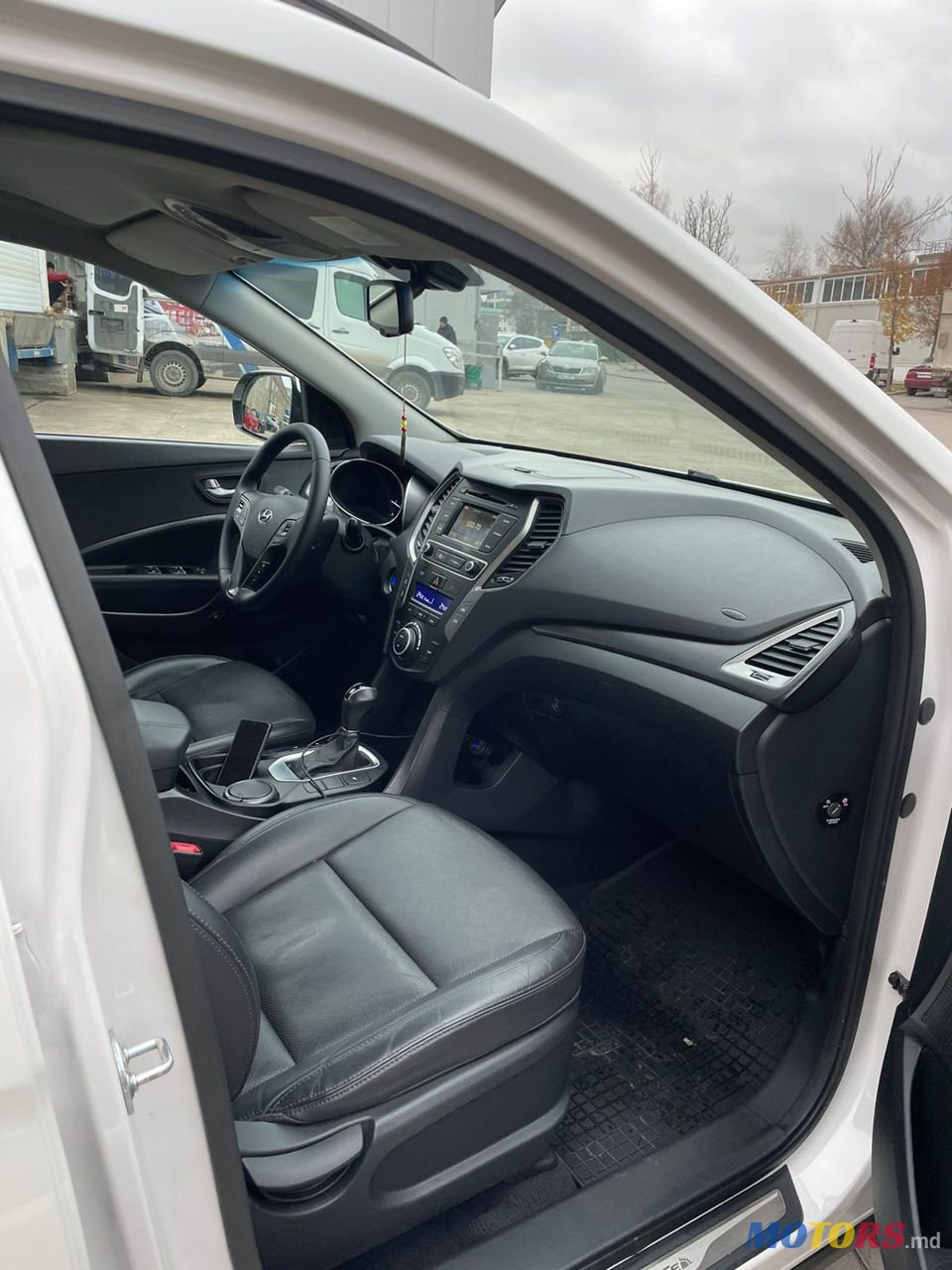 2016' Hyundai Santa Fe photo #6