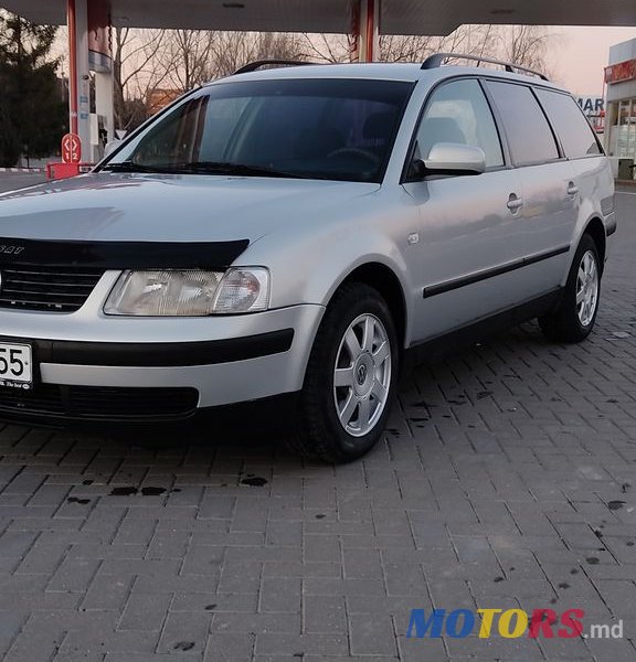 2000' Volkswagen Passat photo #3