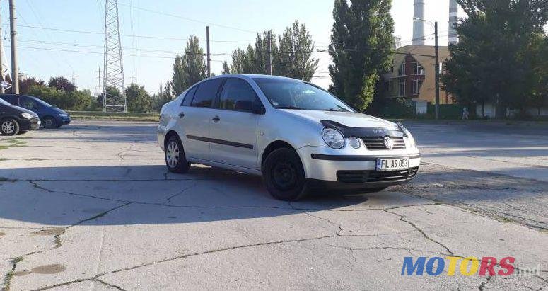 2004' Volkswagen Polo photo #1