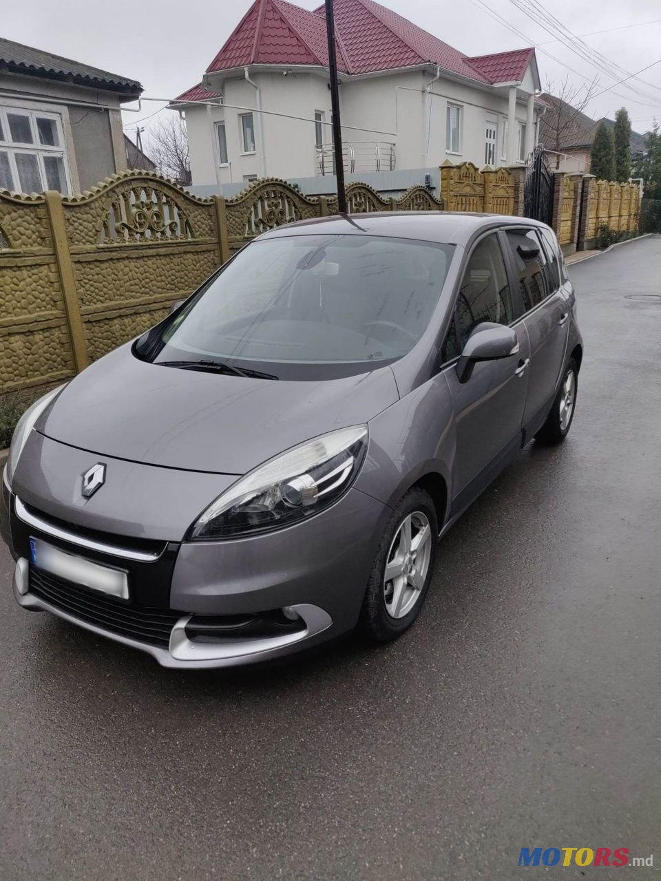 2013' Renault Scenic photo #3